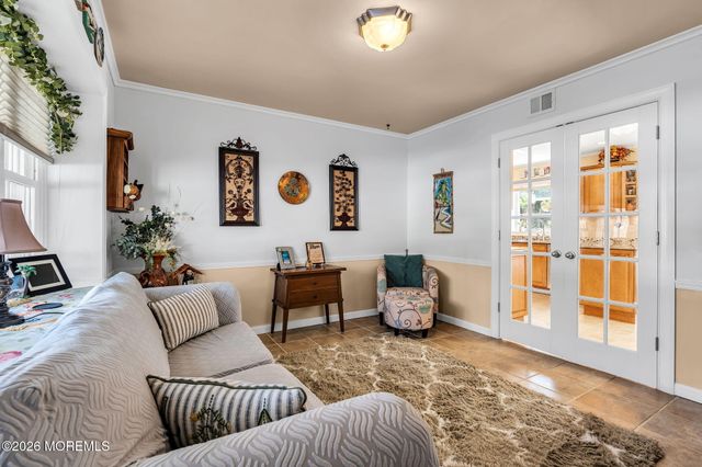 72 Idlebrook Lane, Aberdeen, NJ 07747