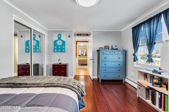 72 Idlebrook Lane, Aberdeen, NJ 07747