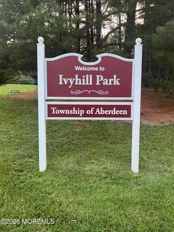 72 Idlebrook Lane, Aberdeen, NJ 07747