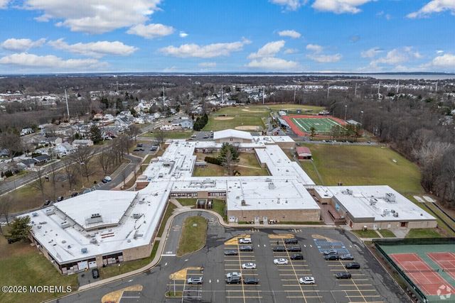 72 Idlebrook Lane, Aberdeen, NJ 07747