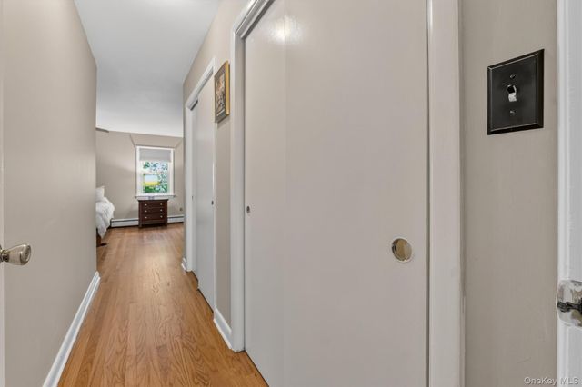 4 Denim Place, White Plains, NY 10603