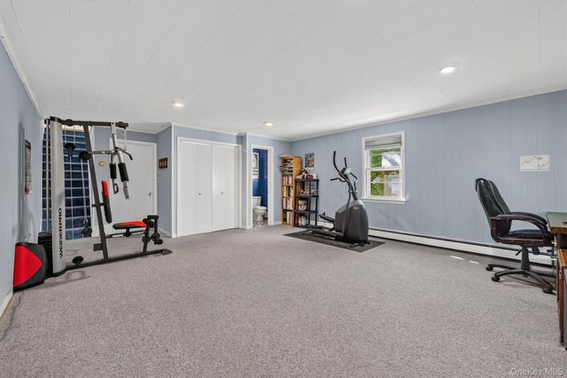 4 Denim Place, White Plains, NY 10603