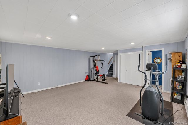 4 Denim Place, White Plains, NY 10603
