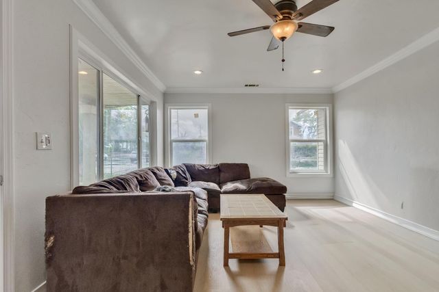 425 Burkett Ave, Stockton, CA 95205