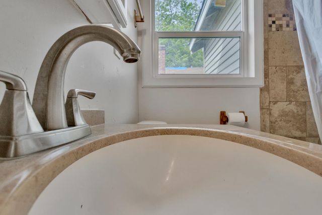 425 Burkett Ave, Stockton, CA 95205
