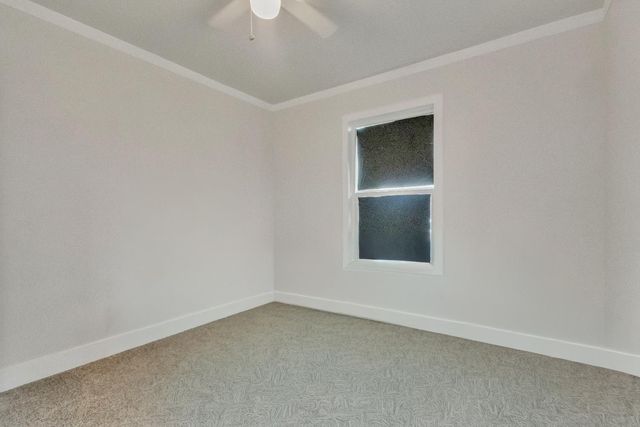 425 Burkett Ave, Stockton, CA 95205