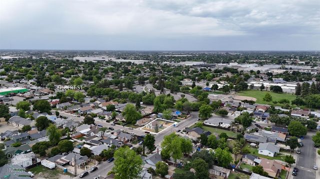 425 Burkett Ave, Stockton, CA 95205