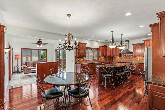 6291 Maypine Farm Boulevard, Highland Heights, OH 44143