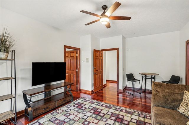 6291 Maypine Farm Boulevard, Highland Heights, OH 44143