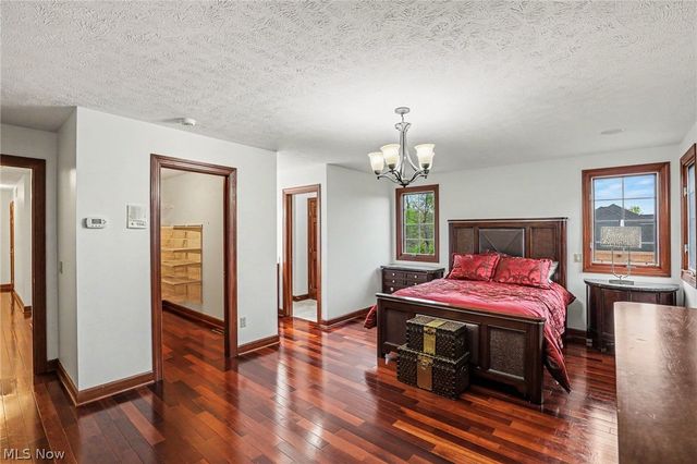 6291 Maypine Farm Boulevard, Highland Heights, OH 44143
