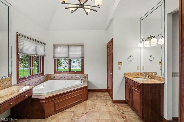 6291 Maypine Farm Boulevard, Highland Heights, OH 44143