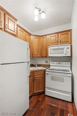 6291 Maypine Farm Boulevard, Highland Heights, OH 44143