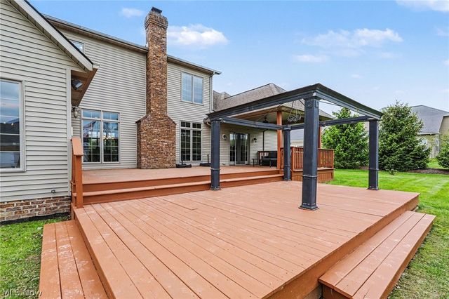 6291 Maypine Farm Boulevard, Highland Heights, OH 44143