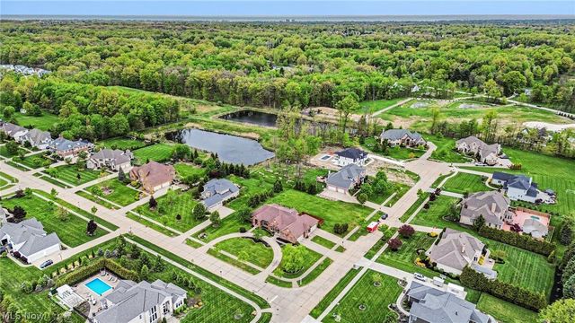6291 Maypine Farm Boulevard, Highland Heights, OH 44143