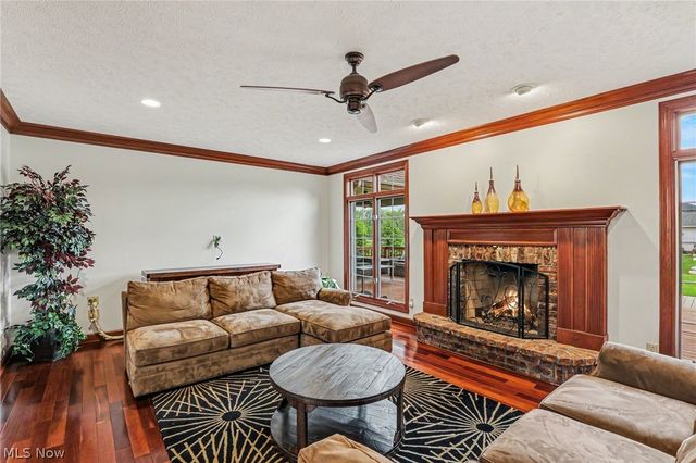 6291 Maypine Farm Boulevard, Highland Heights, OH 44143