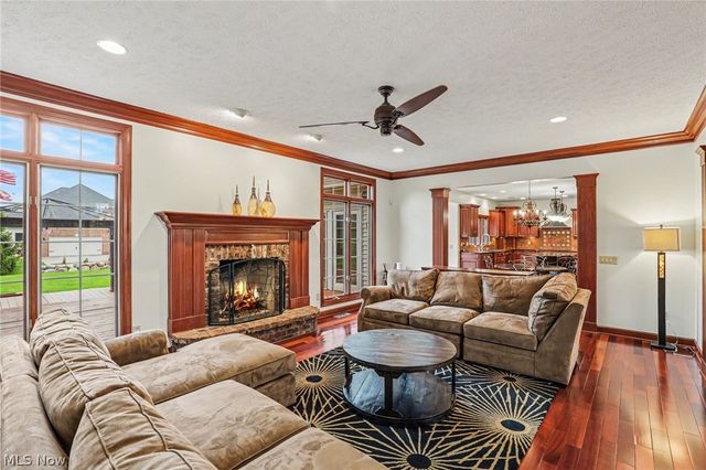 6291 Maypine Farm Boulevard, Highland Heights, OH 44143