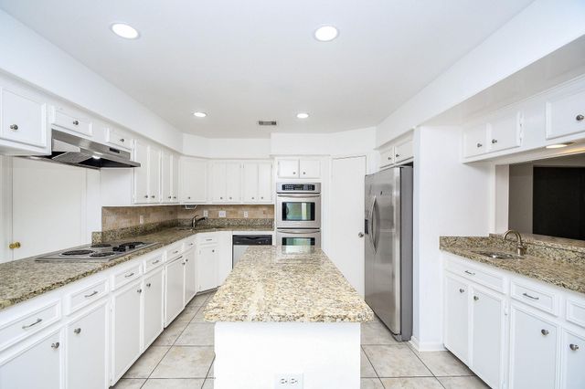 7822 Albin Lane, Houston, TX 77071