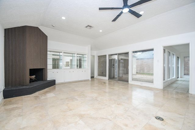 7822 Albin Lane, Houston, TX 77071