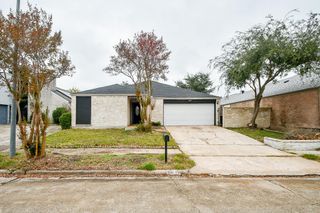 7822 Albin Lane, Houston, TX 77071