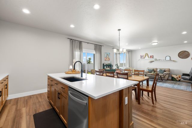 4580 E Musselshell Dr., Nampa, ID 83687