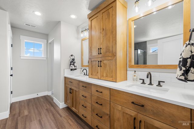 4580 E Musselshell Dr., Nampa, ID 83687