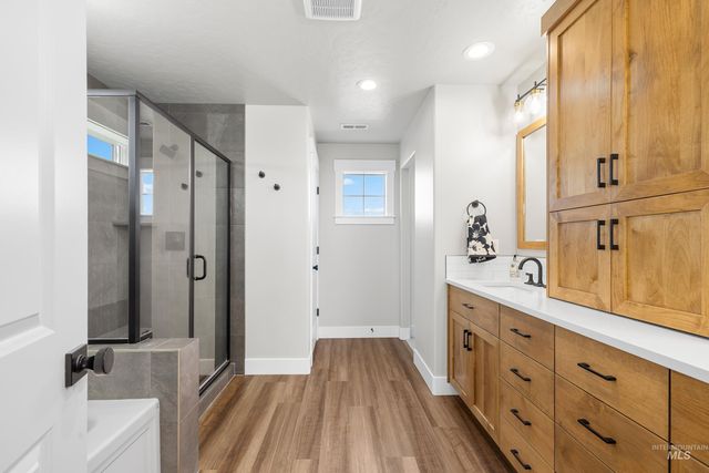 4580 E Musselshell Dr., Nampa, ID 83687