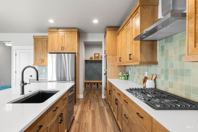 4580 E Musselshell Dr., Nampa, ID 83687