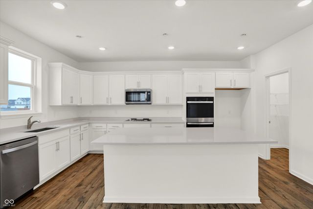 7338 Deerberg Drive, Indianapolis, IN 46259