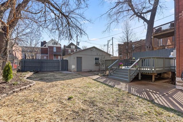 2346 Albion Place, St Louis, MO 63104