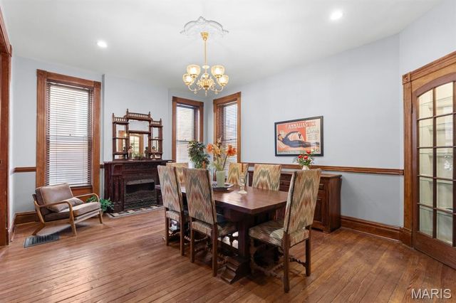 2346 Albion Place, St Louis, MO 63104