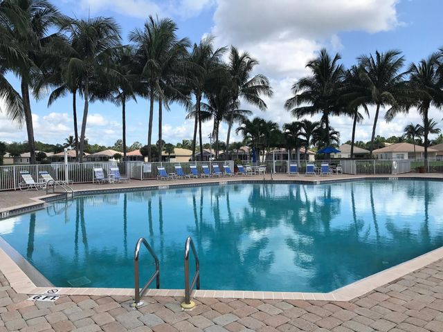 8419 Long Bay, West Palm Beach, FL 33411