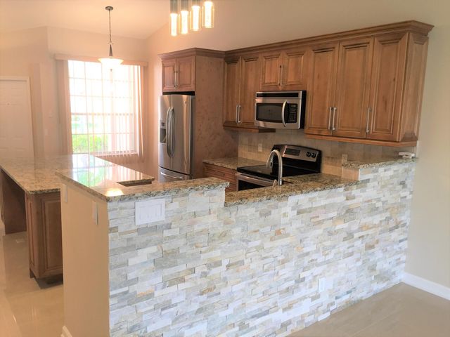 8419 Long Bay, West Palm Beach, FL 33411