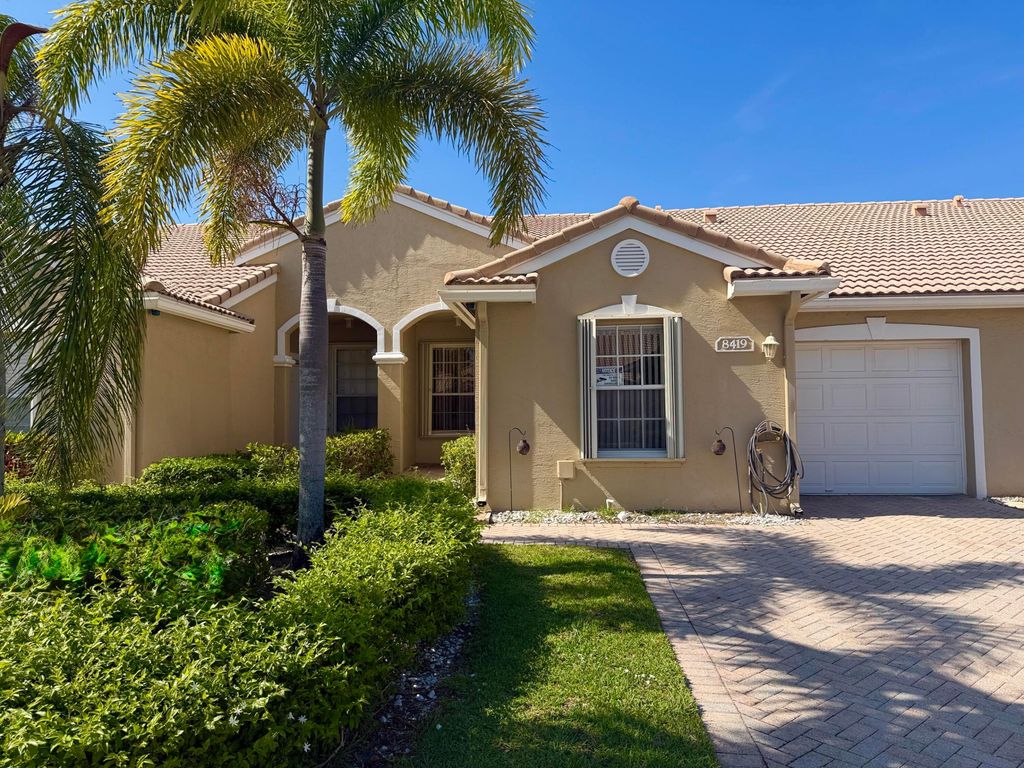 8419 Long Bay, West Palm Beach, FL 33411