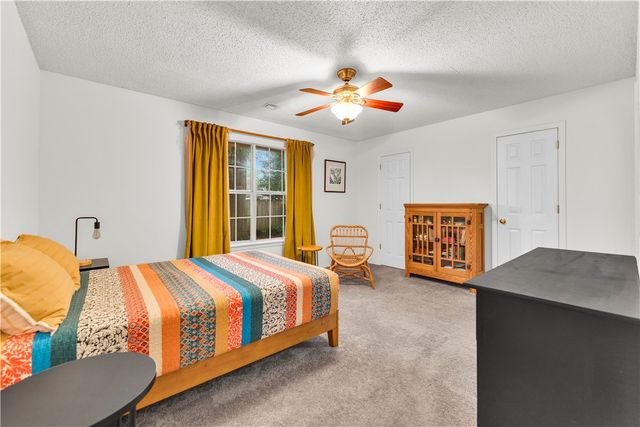 4245 W Patrick Street, Fayetteville, AR 72704