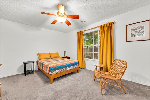 4245 W Patrick Street, Fayetteville, AR 72704