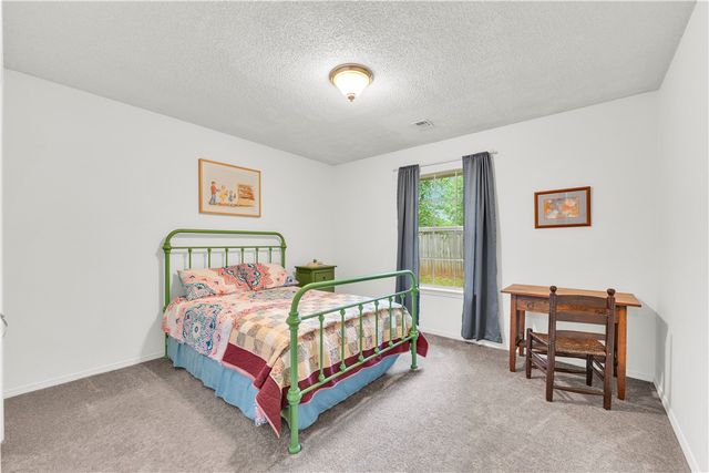 4245 W Patrick Street, Fayetteville, AR 72704