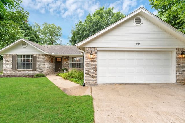 4245 W Patrick Street, Fayetteville, AR 72704