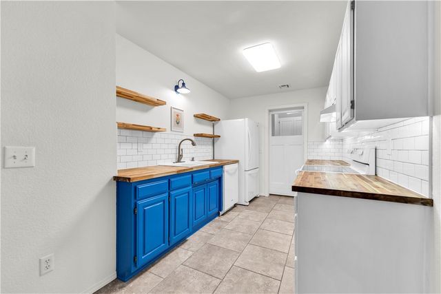 4245 W Patrick Street, Fayetteville, AR 72704