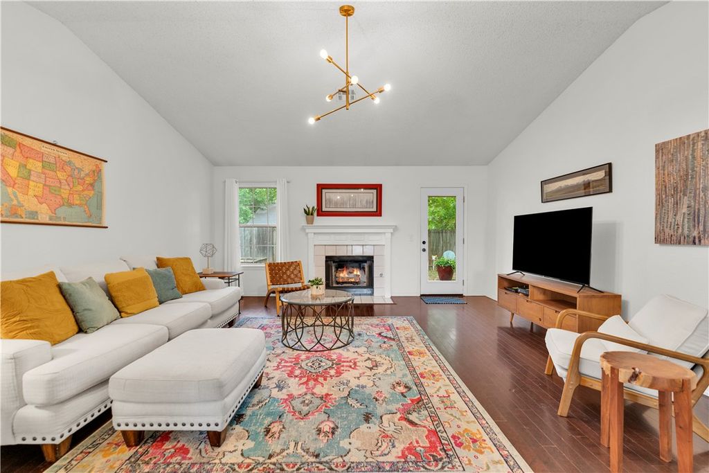 4245 W Patrick Street, Fayetteville, AR 72704
