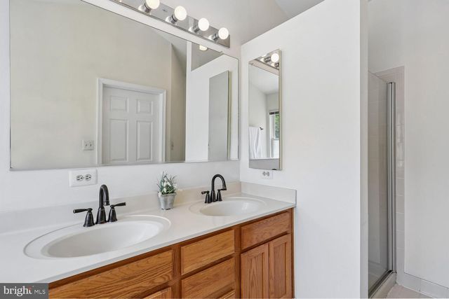46 WADDINGTON LN, Rockville, MD 20850
