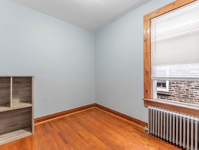 4044 W Potomac Avenue, Chicago, IL 60651