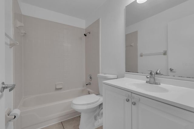 2432 KING OAK COURT, St Cloud, FL 34769