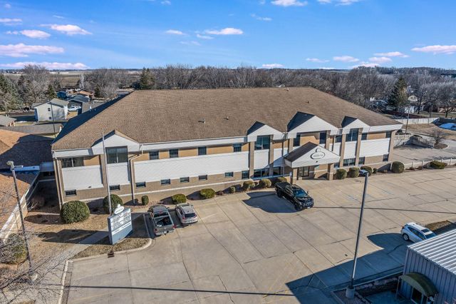 757 S State Street Suite 3, Fairmont, MN 56031