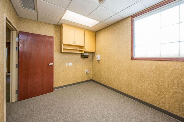 757 S State Street Suite 3, Fairmont, MN 56031