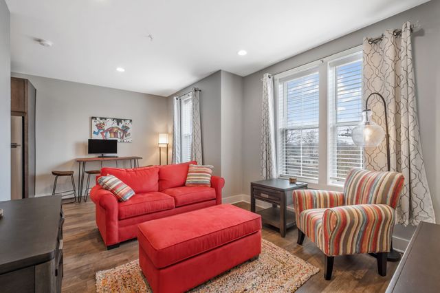 1077 E Trinity Ln Apt 307, Nashville, TN 37216