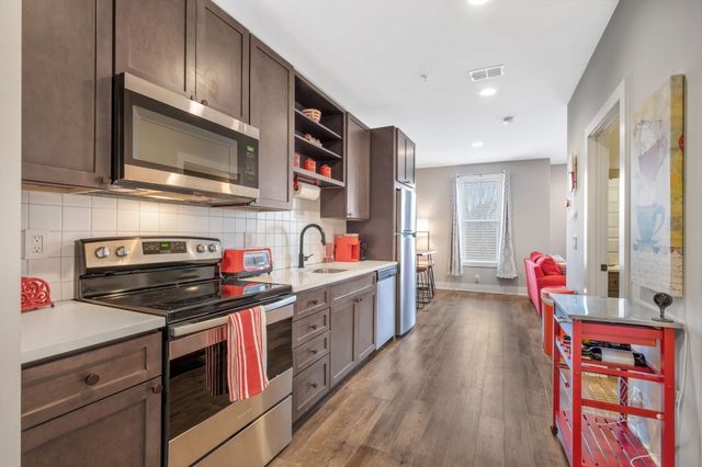 1077 E Trinity Ln Apt 307, Nashville, TN 37216