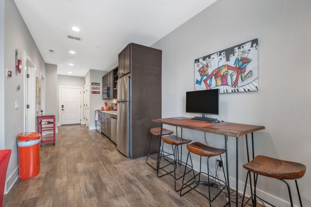 1077 E Trinity Ln Apt 307, Nashville, TN 37216