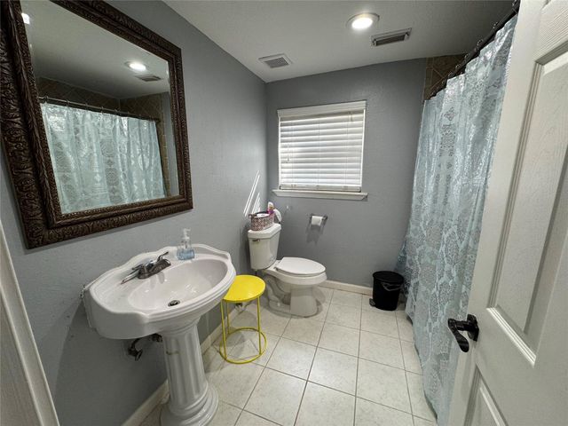 7518 Gracia Street, Houston, TX 77037