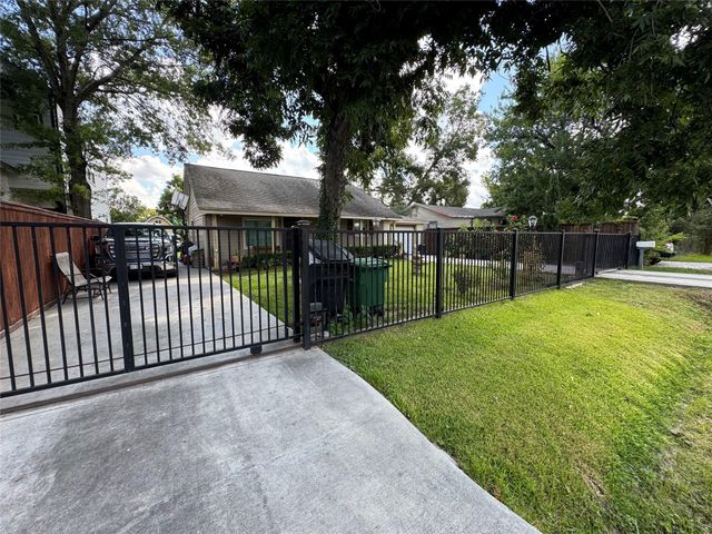 7518 Gracia Street, Houston, TX 77037