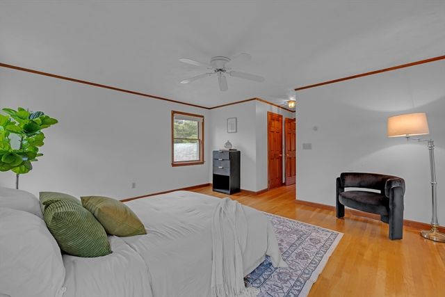 20 Brentwood Dr, Dudley, MA 01571